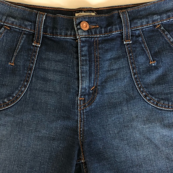 LEVIS High Waist Pleated Mom Jean Shorts - Picture 6 of 10